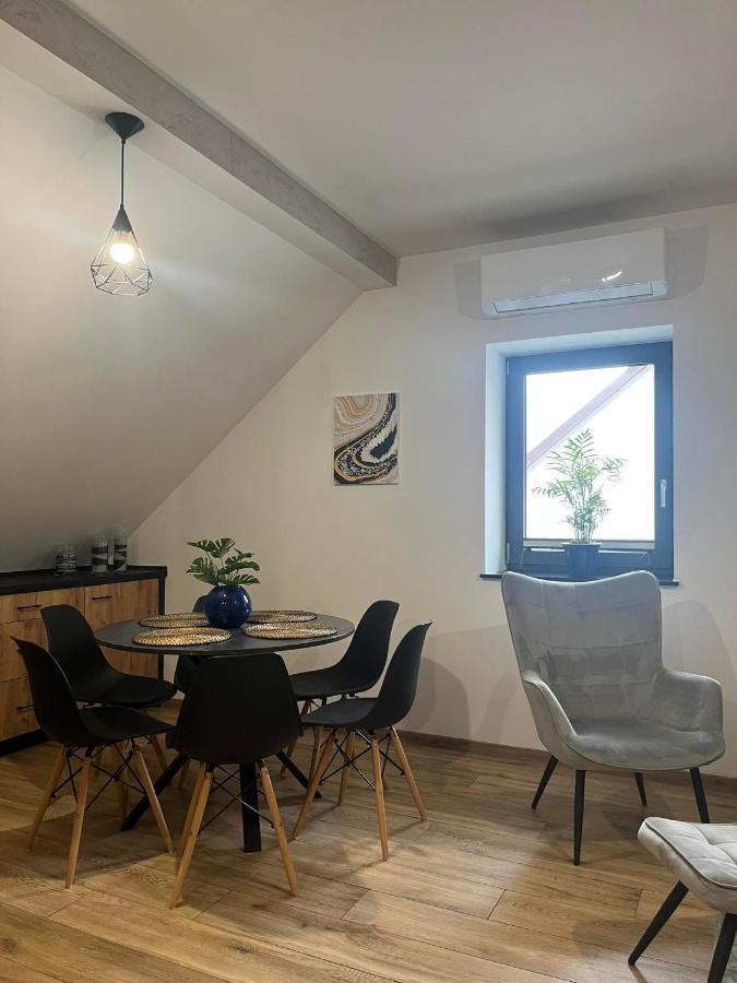 Apartamenty Na Blichu - Noclegi Energylandia 扎托尔 外观 照片